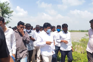 MLA basanagowda daddal visits to flooded villages