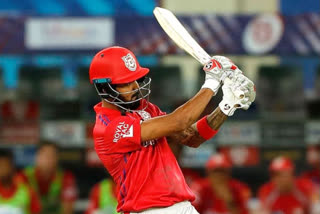 MI VS KXIP: de Kock, Krunal guide Mumbai to 176/6