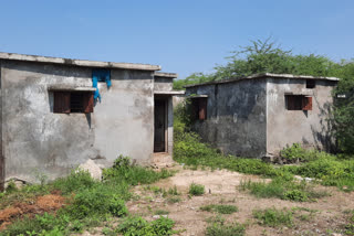 raichur flooded people plea for permanent house