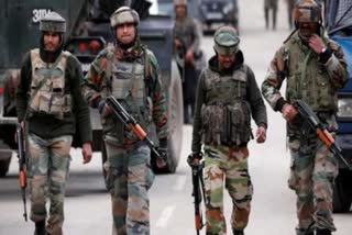 Jammu & Kashmir: Terrorists attack security forces near Gangoo in Pulwama. One CRPF jawan injured. More details awaited.