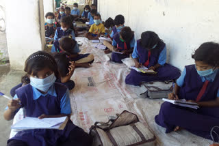 janjgir-champa/studying-in-janjgir-champa-by-mohalla-class-under-padhai-tunhar-duar