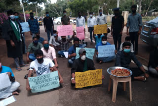 students-protest-over-modi-speech-in-mysuru