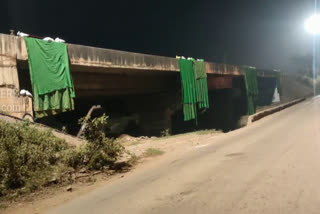 bridge over Dhanauli Chokra drain of Raipur was demolished