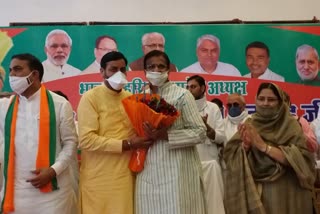 bjp state president om prakash dhankhar holds meeting with activists in kaithal