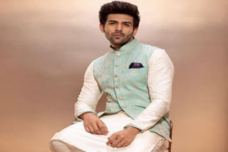 Kartik Aaryan back to work mode after 7 months, to walk ramp for women artisans