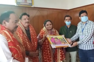 Chairperson of Punjab Women Commission Manisha Gulati reached Shri Naina Devi temple in Bilaspur