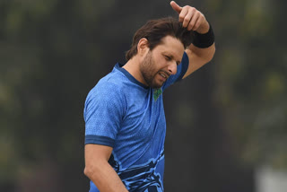 Shahid Afridi returns to cricket