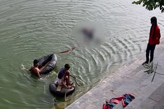 संगम में तैरता मिला शव, Dead body found in river