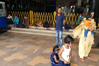 Lack of facilities in Raipur railway station