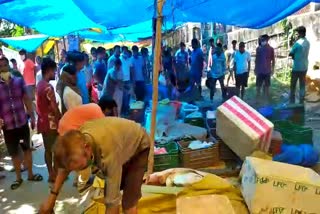 Hungama at narengi kalangpar market guwahati assam etv bharat news