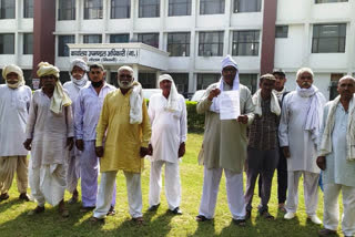 farmers handed over memorandum to sdm due to non-purchase of millet