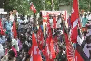 corporation-contract-workers-protest-in-madurai