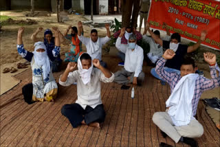 workers on hunger strike for 129 days in palwal
