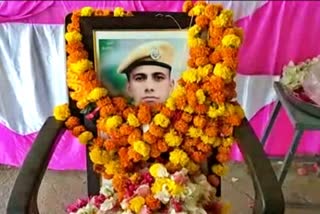 police martyrdom day in jalore, tributes paid to constable rajesh godara, कांस्टेबल राजेश गोदारा को श्रद्धांजली,