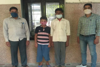 Delhi Police handed over 12 years old missing child to his family