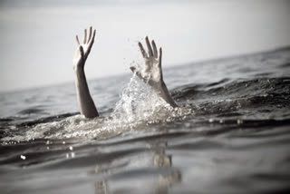 Two sisters died due to drowning in Agra canal in delhi