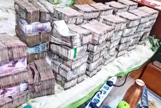 ipl-betting-racket-busted-in-jaipur-rs-4-dot-19-crore-cash-recovered