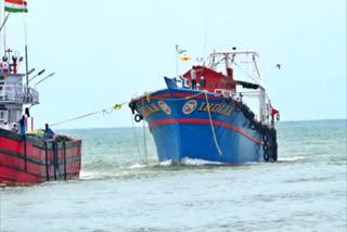 illegal-fishing-in-malpe-sea-fishermans-hangy-story