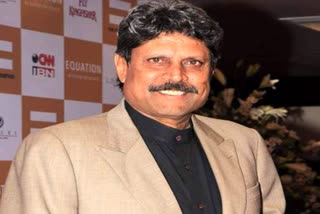 cricketer-kapil-dev-