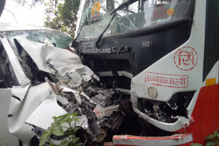 Road accident in kolhapoor