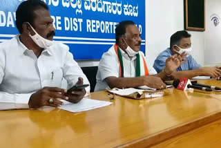 kpcc spokesperson D. basavraj outrage on bjp leaders