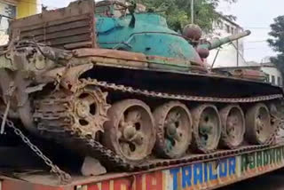 t55-tank-in-1971-war-arrives-in-nashik