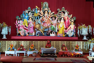 People present in the durga pandal under the Corona Guideline in ranchi