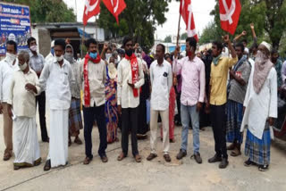 CPI dharna calls for housing for the poor