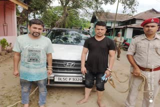 apprehanded-two-car-lifters-with-stolen-car