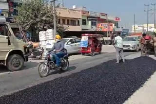 Road metaling work started in Paonta Shillai Gumma National highway