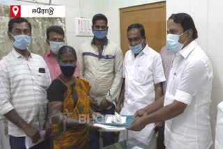 minister-sengottaiyan-donate-relief-items-to-families-affected-by-the-fire