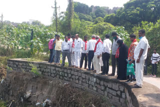 CPI leaders visited the pond in hyderabad