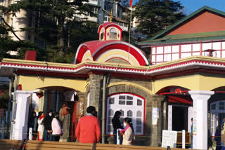 Crowd of devotees on Ashtami and Navami in Kalibari temple