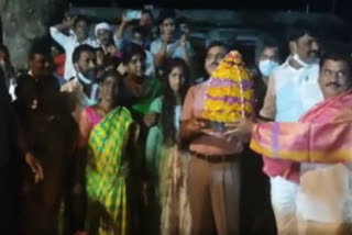 Kamareddy District Collector Invented Bathukamma Statue