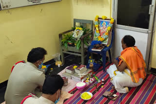 ayudha pooja in vuravakonda police station