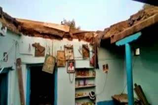 Five women die as roof of house collapses in Telangan