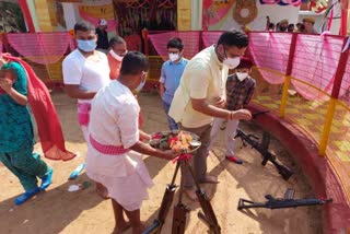 Gorkha soldiers worshiped weapons on Mahanavami in ranchi