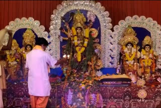 Durga Puja is being celebrated in Dharma Guru singing format park in delhi