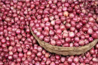 wholesale price of onion reduced by rs 10 a kg after government intervention