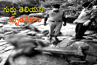 unknown women dead body found at edupayalu in medak