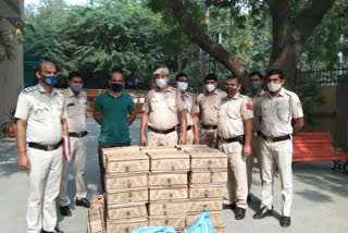 Delhi police arrested illegal liquor smuggler in Greater Kailash