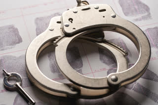 Fraudsters held for duping doctor in Meerut