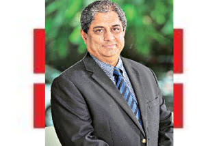 Aditya Puri's services in the banking sector