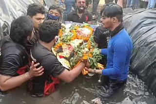 immersion of durga mata statue in sagarpur delhi