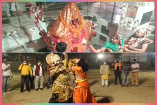 Worship at the Kali temple of Gauri Shankar Enclave anv Ravana Dahan in RK Puram