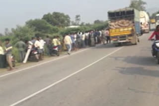 one person killed in road accident at cheekatimanupalli