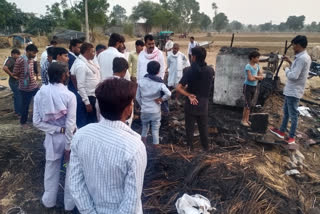 Dausa news, fire in thatched Posh house, goods burnt