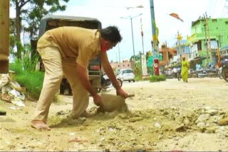 Auto Driver silent protest