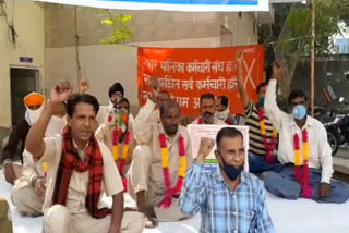 sweepers  on two day hunger strike in ambala