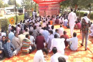 workers protest against labor laws in sirsa